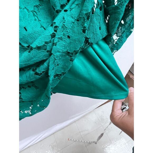 Xhiliration Green Lace Overlay Cap Skeeve Mini Stretch Dress Size Medium - Picture 6 of 6